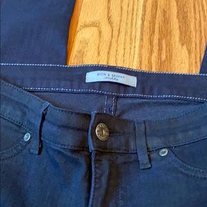 Rich and skinny jeans